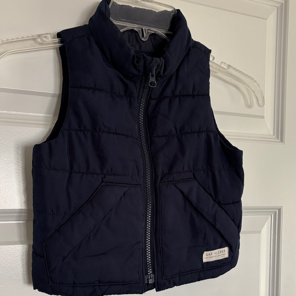 BabyGAP Navy Quilted Puffer Vest. 12-18 months